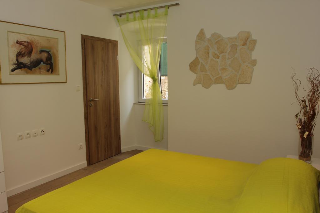Apartment House Vitaic Supetar Quarto foto