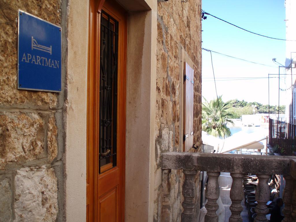 Apartment House Vitaic Supetar Exterior foto